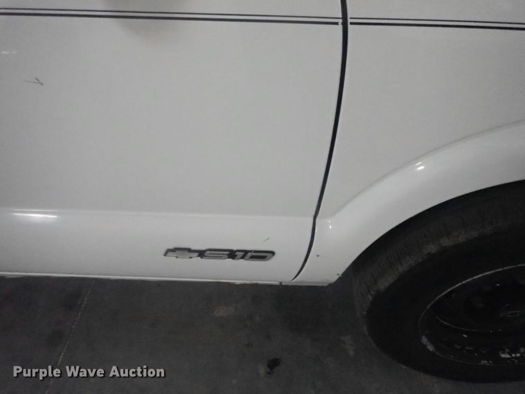 image for item DG2970 1994 Chevrolet S10  pickup truck