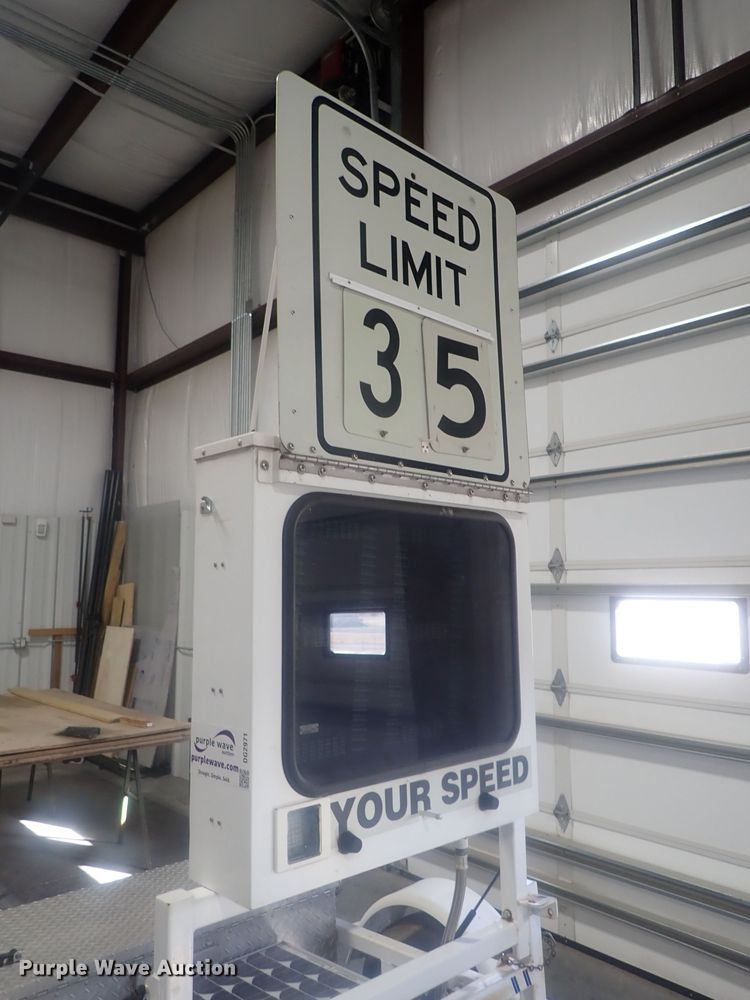 image for item DG2971 2002 Kustom Signals  speed detection trailer
