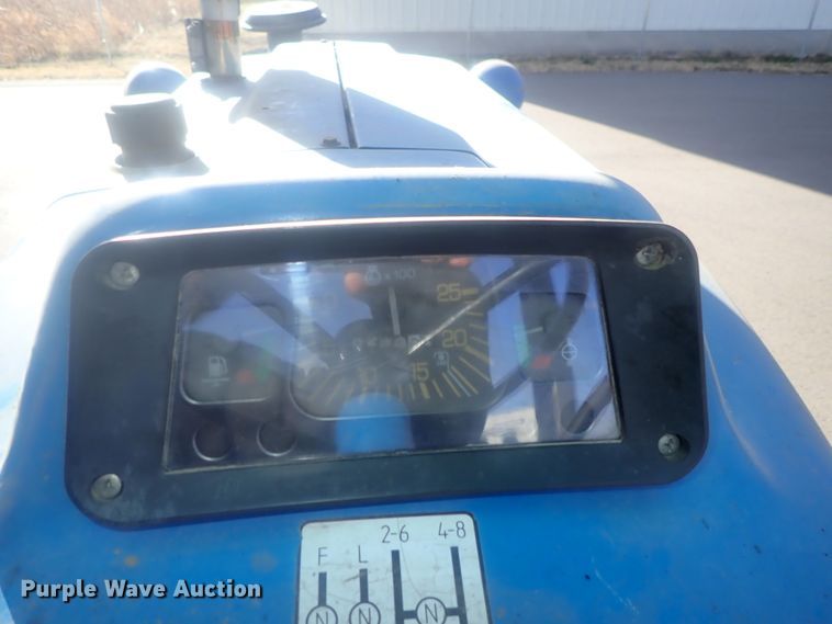 image for item DG2972 1994 Ford 3930  tractor