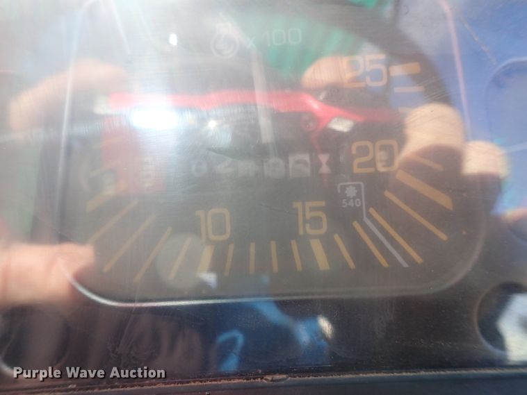 image for item DG2972 1994 Ford 3930  tractor