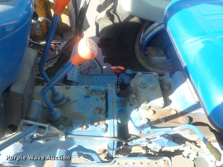 image for item DG2972 1994 Ford 3930  tractor