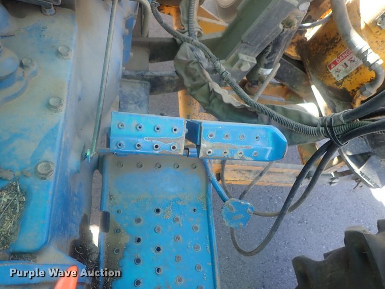 image for item DG2972 1994 Ford 3930  tractor