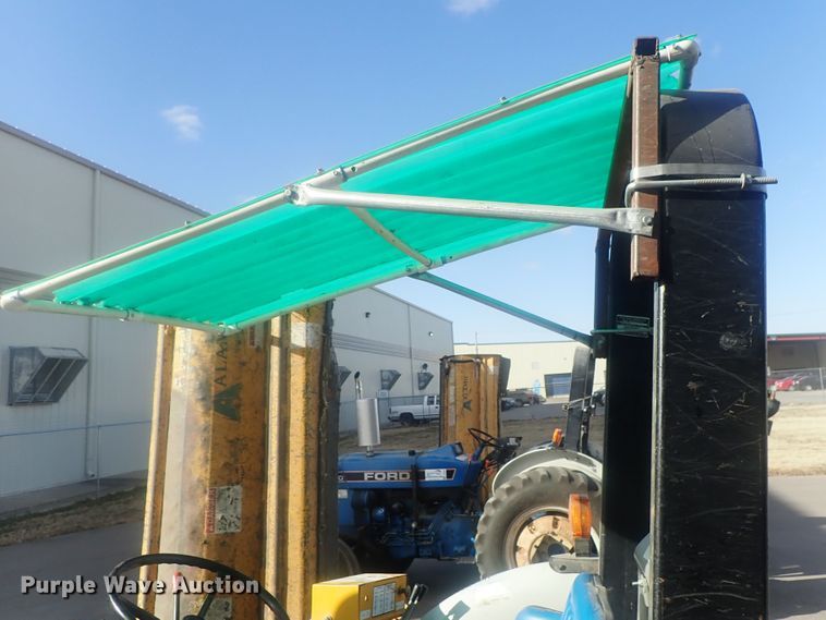 image for item DG2972 1994 Ford 3930  tractor