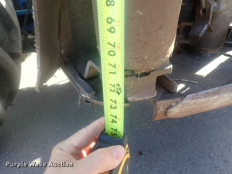 image for item DG2972 1994 Ford 3930  tractor