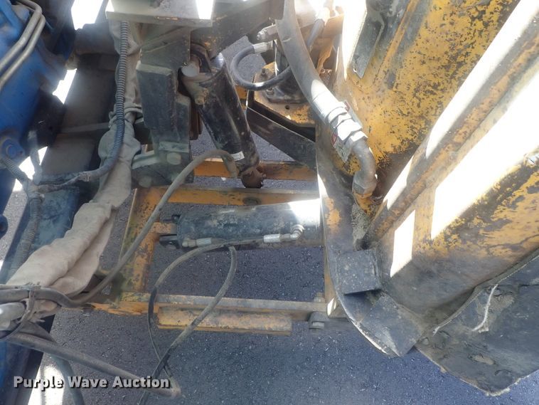 image for item DG2972 1994 Ford 3930  tractor