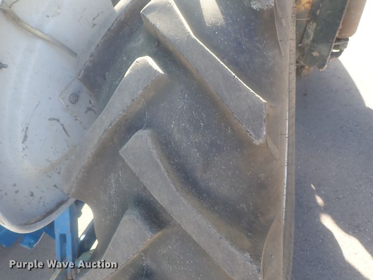 image for item DG2972 1994 Ford 3930  tractor