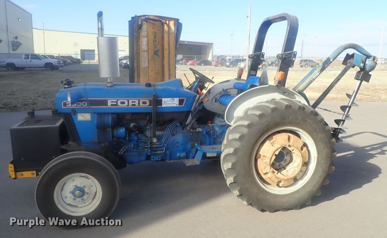 image for item DG2973 1994 Ford 3930  tractor