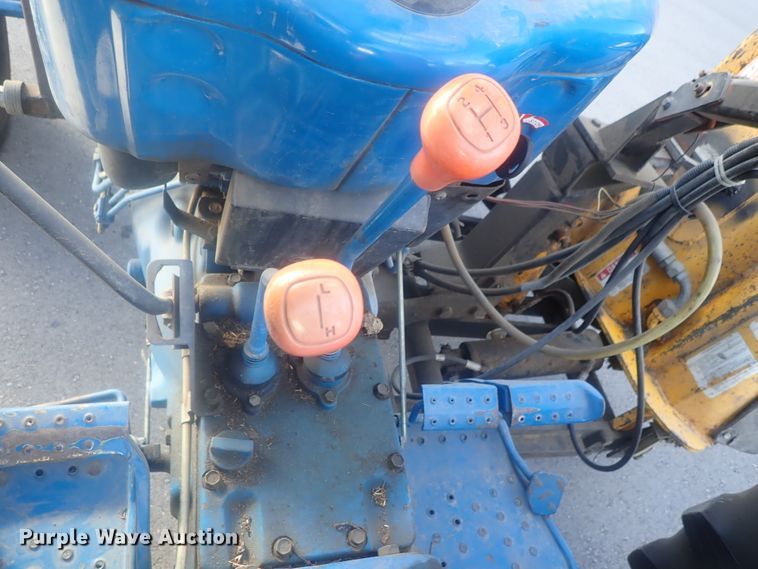 image for item DG2973 1994 Ford 3930  tractor