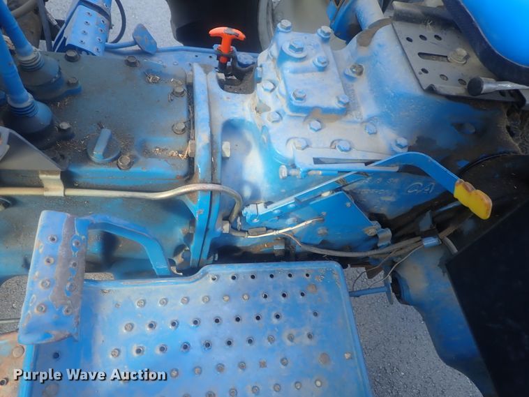 image for item DG2973 1994 Ford 3930  tractor