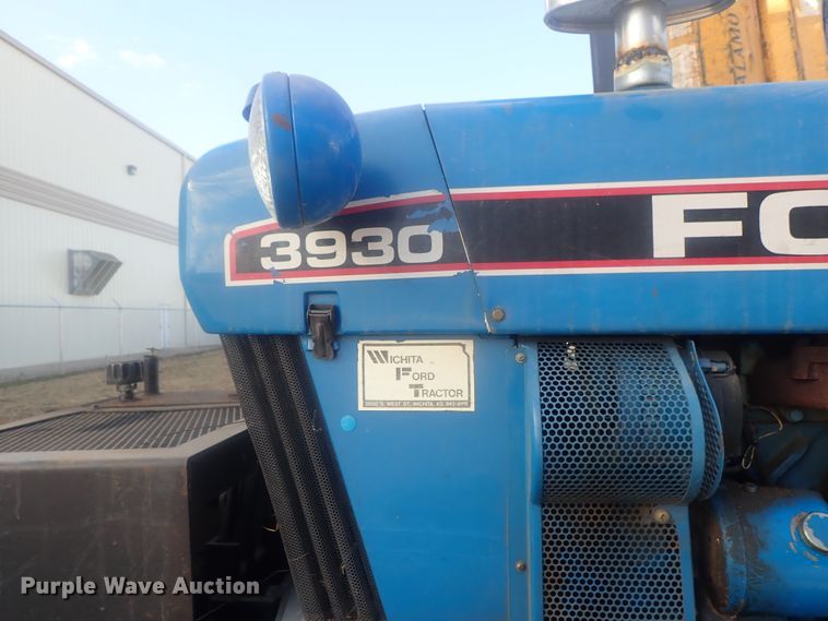image for item DG2973 1994 Ford 3930  tractor
