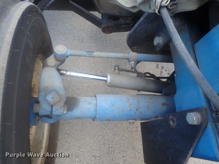 image for item DG2973 1994 Ford 3930  tractor