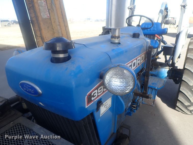 image for item DG2973 1994 Ford 3930  tractor