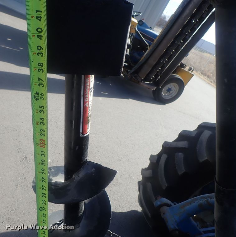 image for item DG2973 1994 Ford 3930  tractor