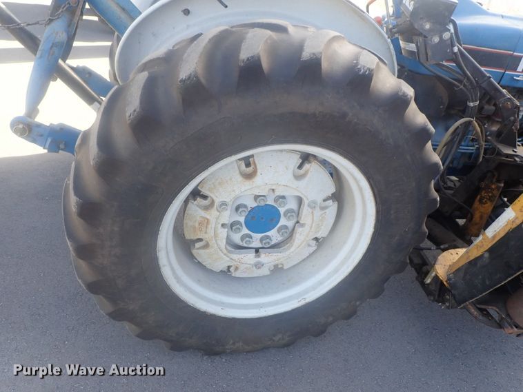 image for item DG2973 1994 Ford 3930  tractor