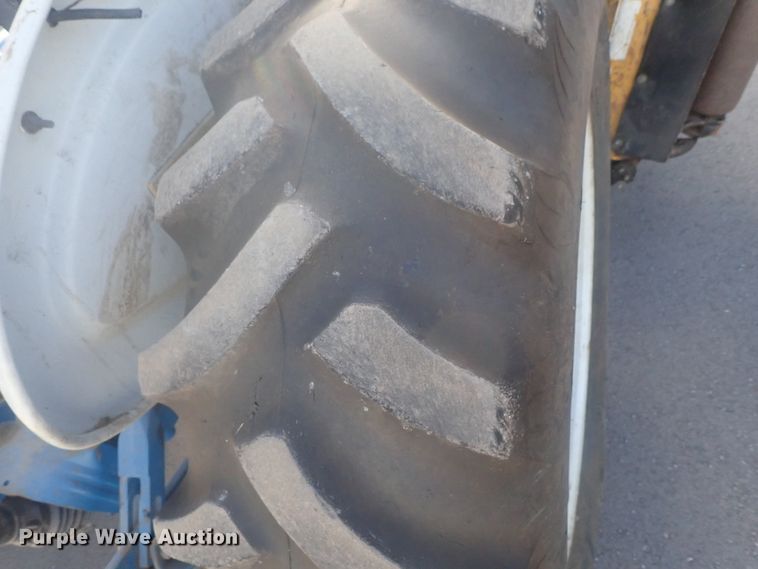 image for item DG2973 1994 Ford 3930  tractor