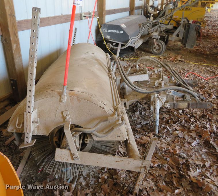 image for item DH0634 Sweepster broom