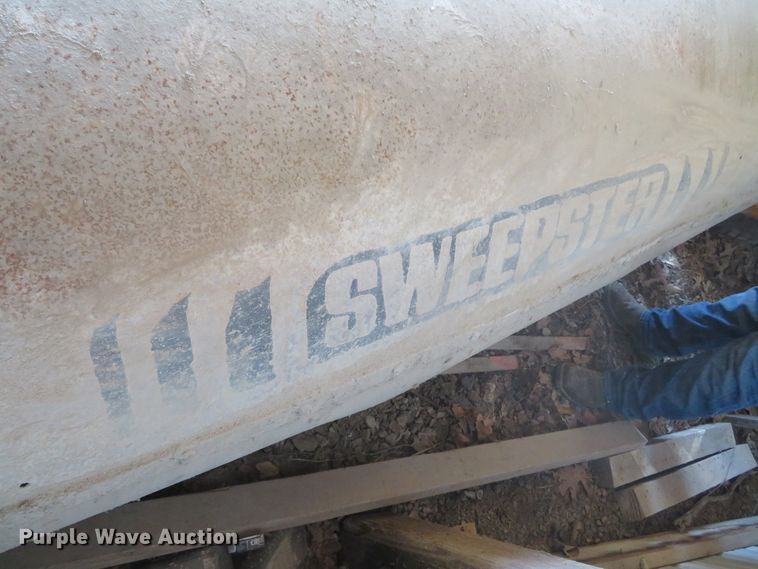 image for item DH0634 Sweepster broom