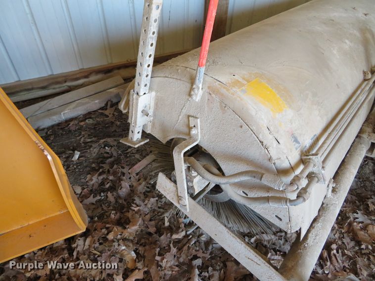 image for item DH0634 Sweepster broom