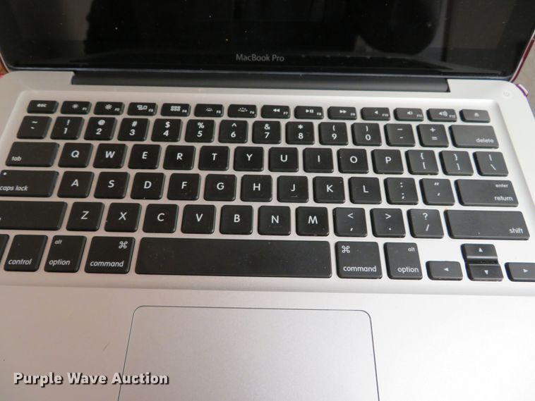 image for item DH0635 Apple Mac Book Pro