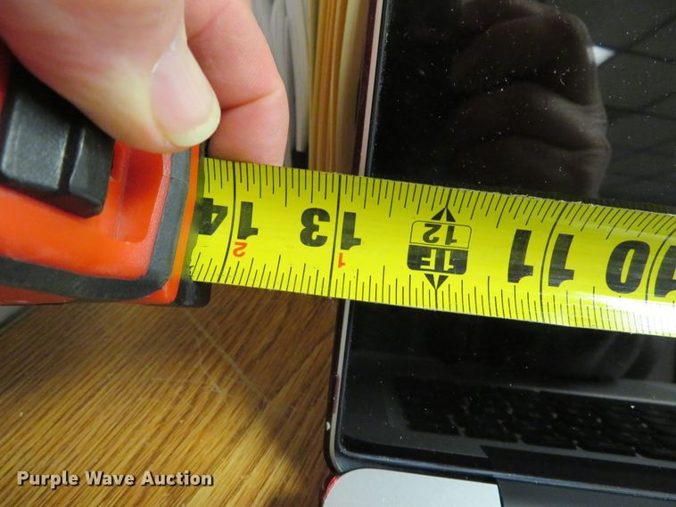 image for item DH0635 Apple Mac Book Pro