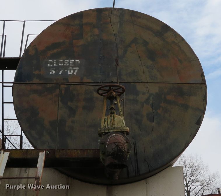 image for item DH0636 Oil tank