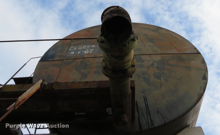 image for item DH0636 Oil tank