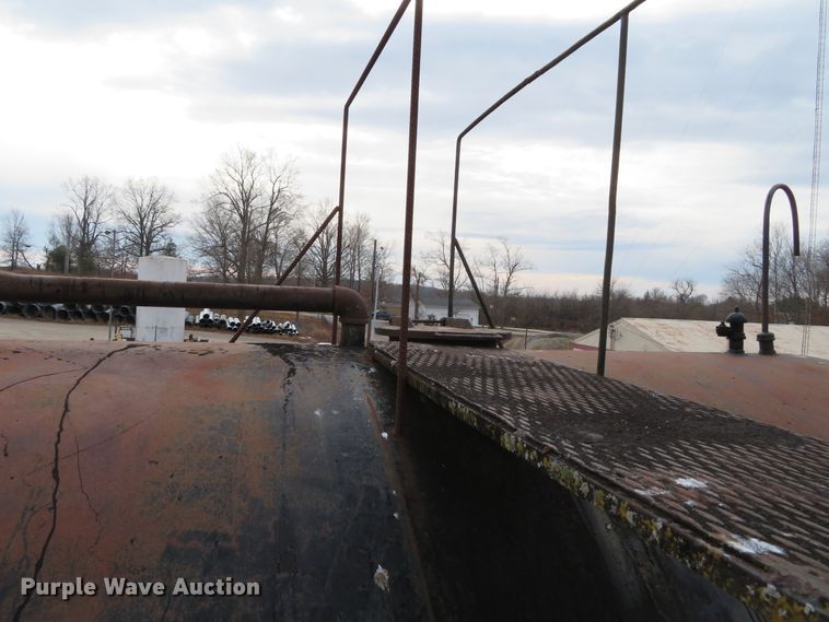 image for item DH0636 Oil tank