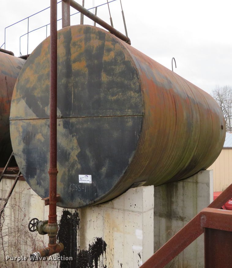 image for item DH0637 Oil tank