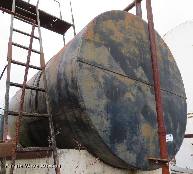 image for item DH0637 Oil tank