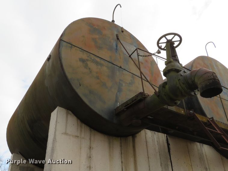 image for item DH0637 Oil tank