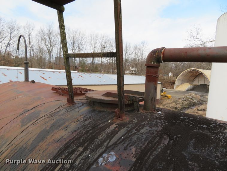 image for item DH0637 Oil tank