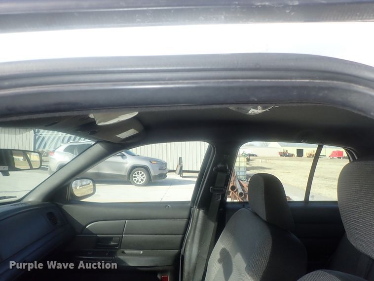 image for item DI7486 2006 Ford Crown Victoria Police Interceptor