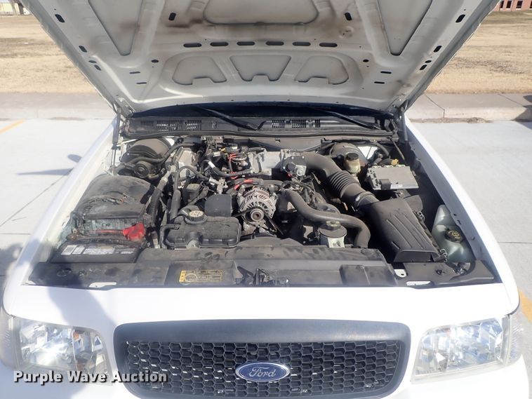 image for item DI7486 2006 Ford Crown Victoria Police Interceptor