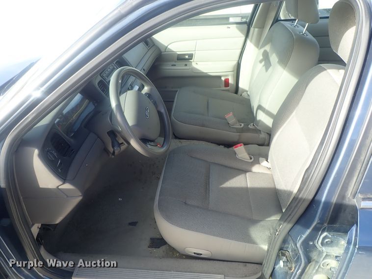 image for item DI7487 2008 Ford Crown Victoria Police Interceptor