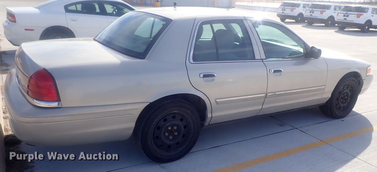 image for item DI7488 2011 Ford Crown Victoria Police Interceptor