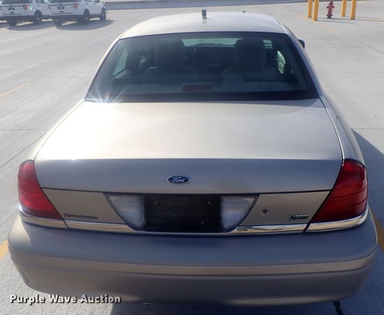 image for item DI7488 2011 Ford Crown Victoria Police Interceptor