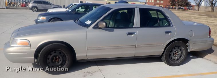 image for item DI7488 2011 Ford Crown Victoria Police Interceptor