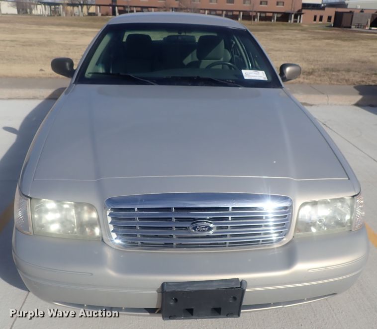 image for item DI7488 2011 Ford Crown Victoria Police Interceptor