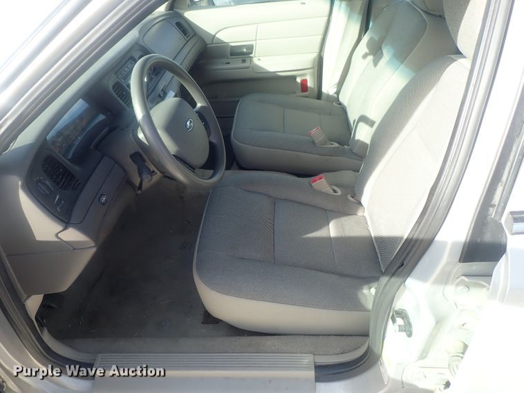 image for item DI7488 2011 Ford Crown Victoria Police Interceptor