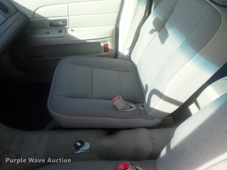 image for item DI7488 2011 Ford Crown Victoria Police Interceptor