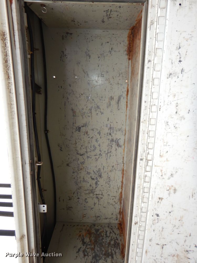 image for item DJ2750 2008 International 7400  utility/service truck