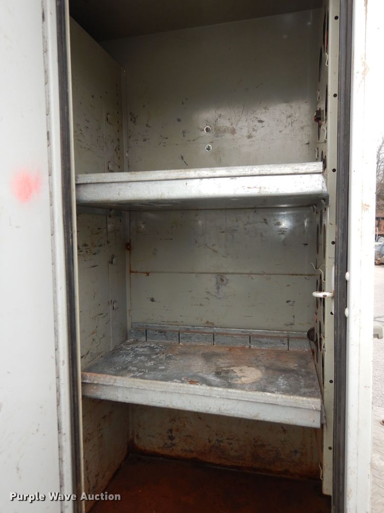 image for item DJ2750 2008 International 7400  utility/service truck