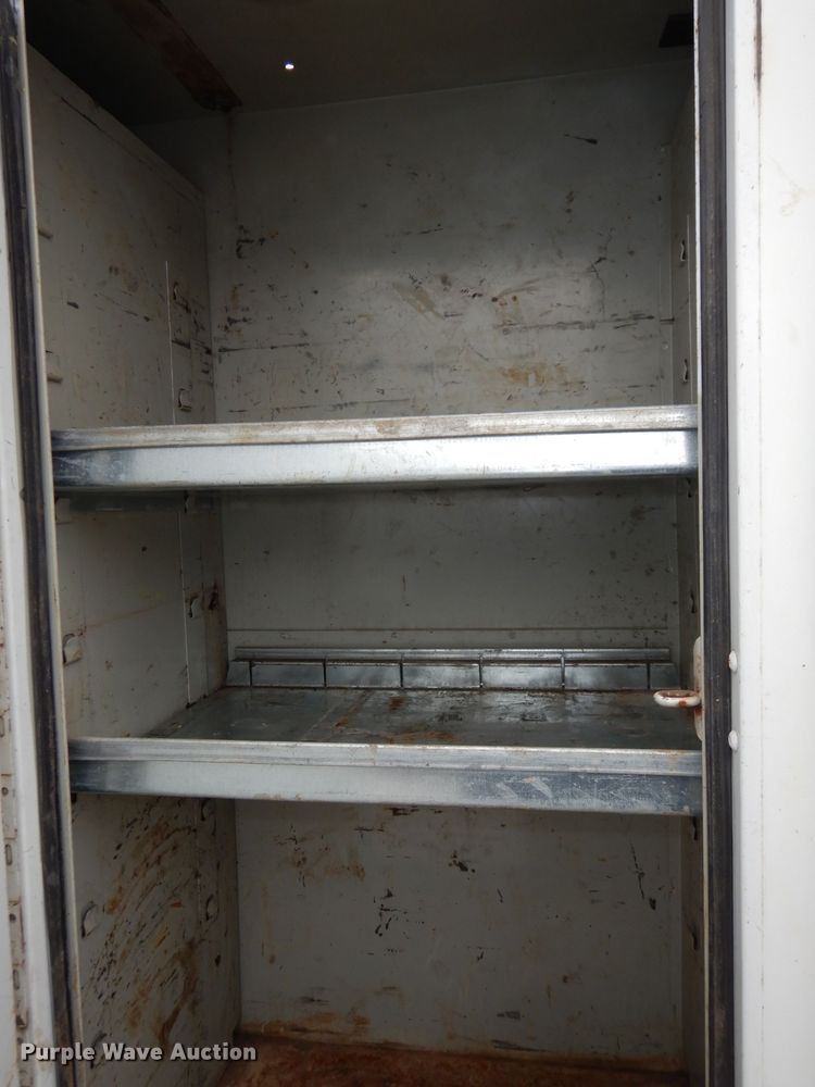 image for item DJ2750 2008 International 7400  utility/service truck