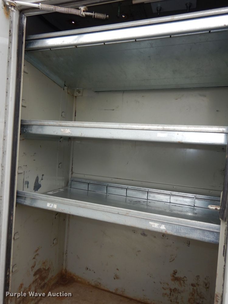 image for item DJ2750 2008 International 7400  utility/service truck