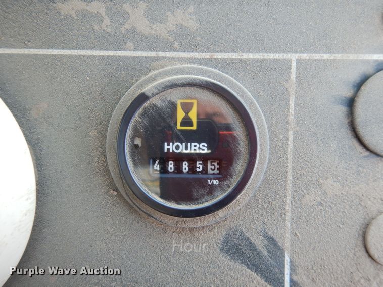 image for item DJ2760 1984 FMC Vanguard 3000  street sweeper