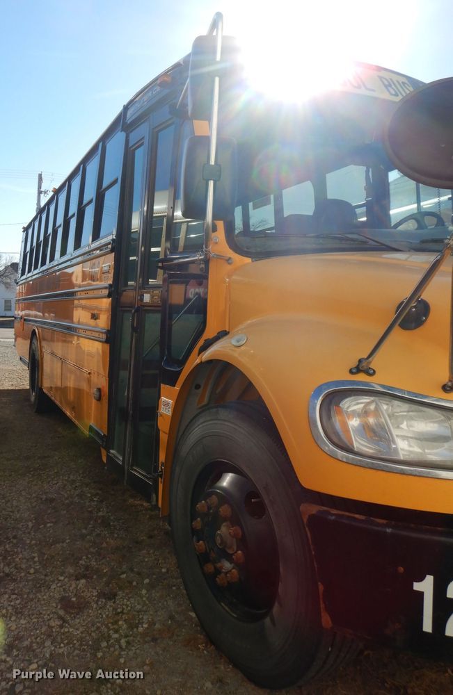 image for item DJ2761 2012 Freightliner  school bus