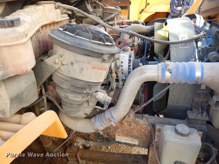 image for item DJ2761 2012 Freightliner  school bus