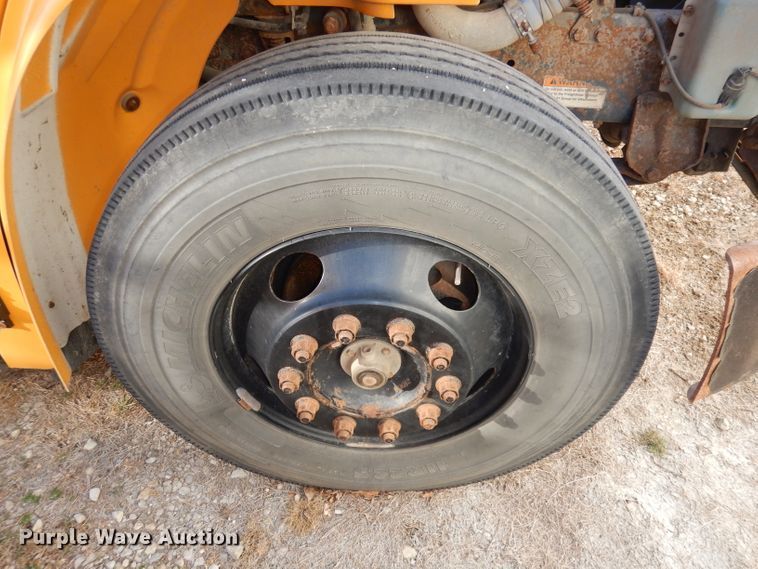 image for item DJ2761 2012 Freightliner  school bus