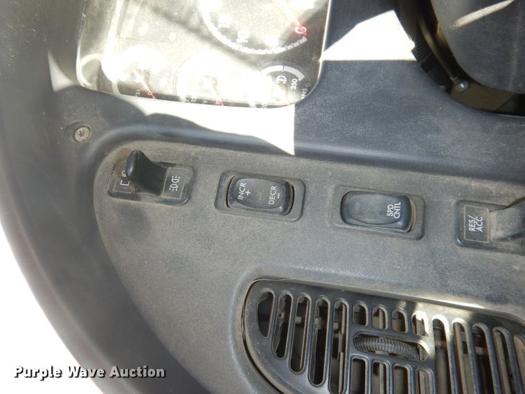 image for item DJ2761 2012 Freightliner  school bus