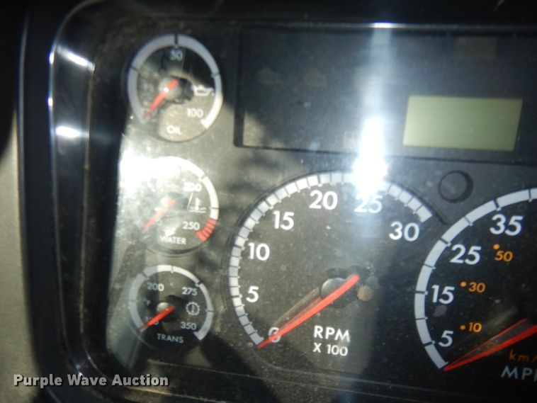 image for item DJ2761 2012 Freightliner  school bus